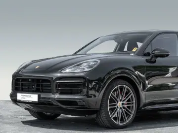 Cayenne GTS SportDesign Paket PDCC 22-Zoll HUD