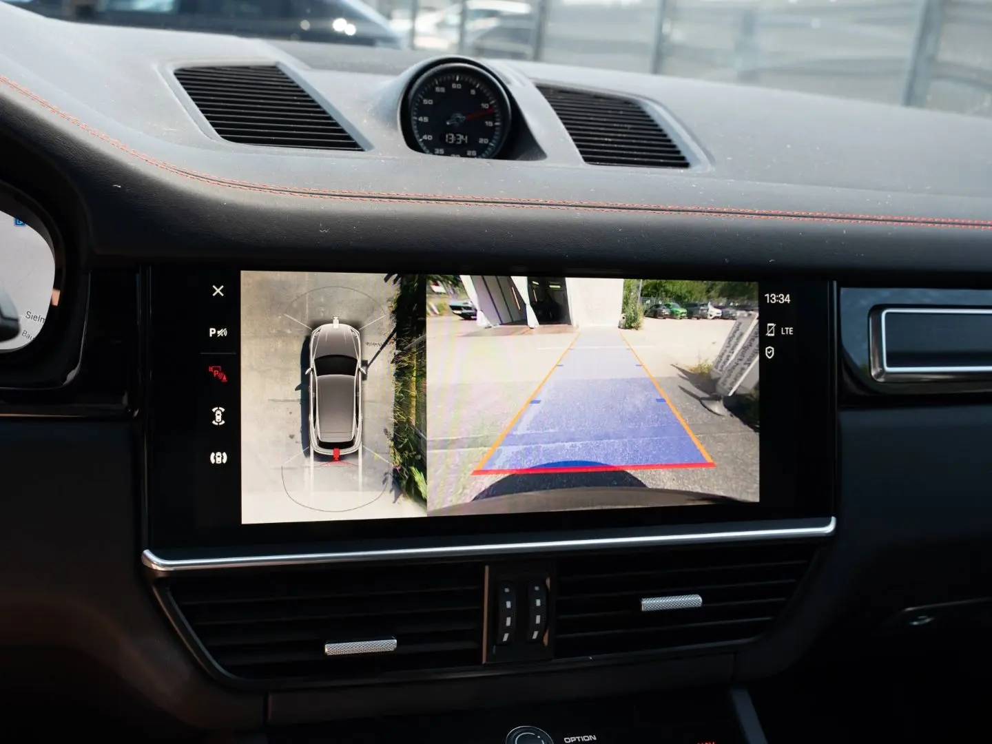 Cayenne GTS SportDesign Paket PDCC 22-Zoll HUD