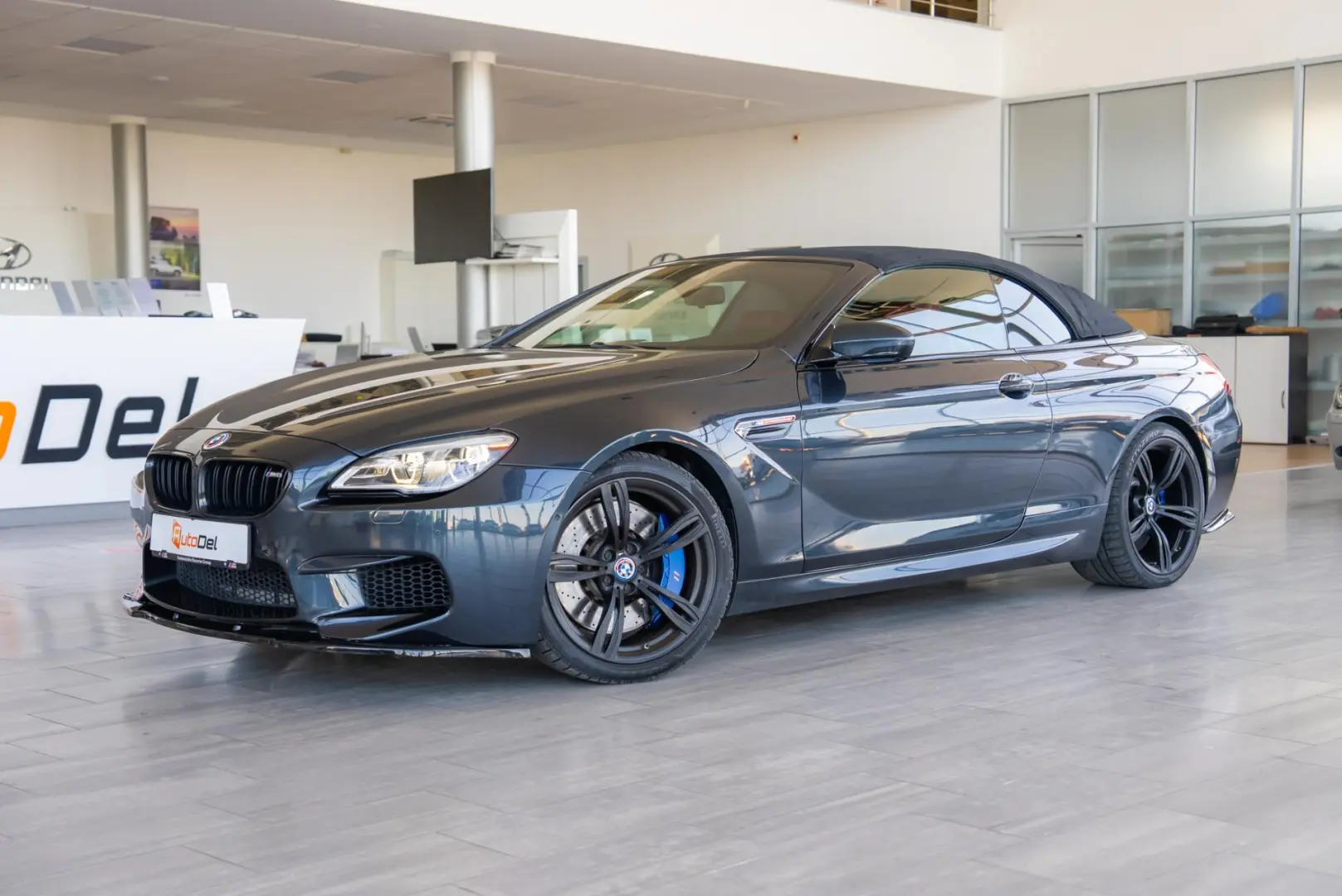 BMW M6 Cabrio 4.4 V8