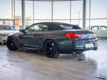 BMW M6 Cabrio 4.4 V8