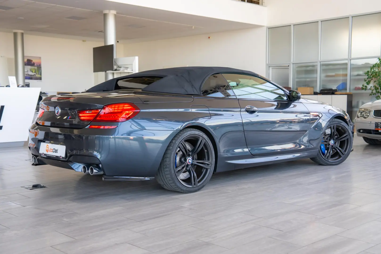 BMW M6 Cabrio 4.4 V8