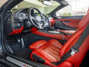 BMW M6 Cabrio 4.4 V8