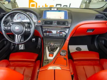 BMW M6 Cabrio 4.4 V8