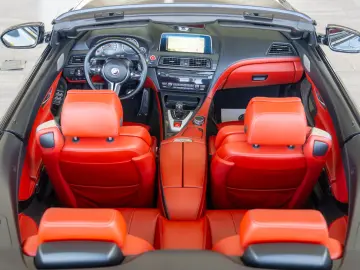 BMW M6 Cabrio 4.4 V8