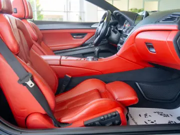 BMW M6 Cabrio 4.4 V8