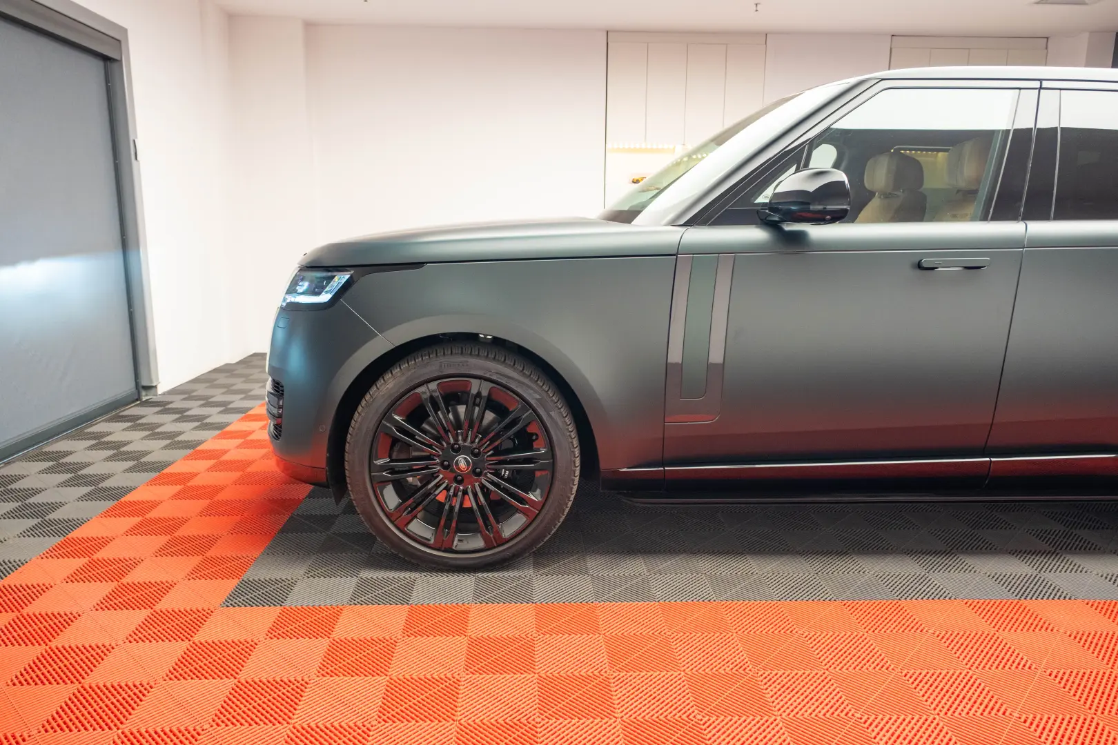 Range Rover Autobiography Meridian Soft-Close Full PPF