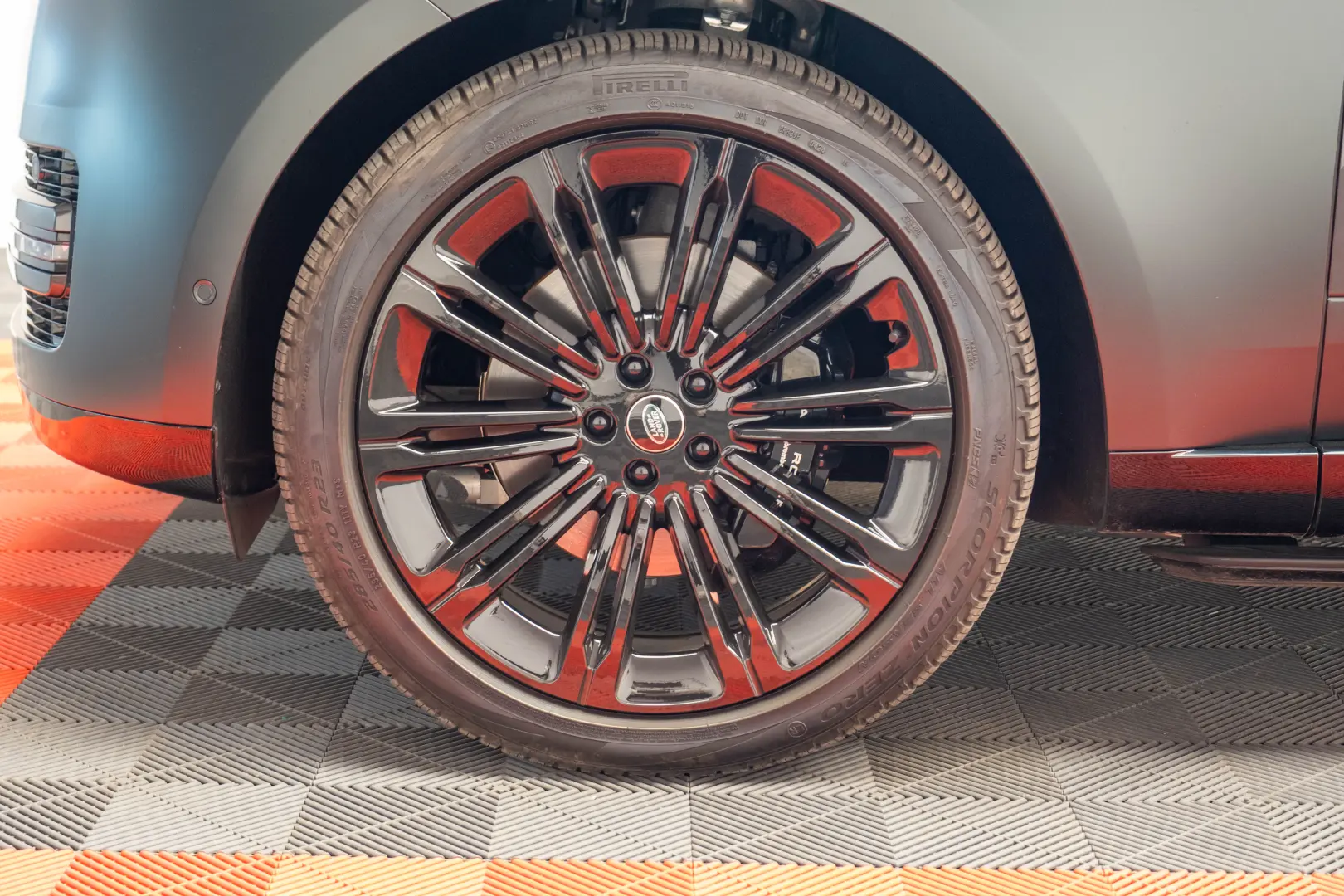 Range Rover Autobiography Meridian Soft-Close Full PPF