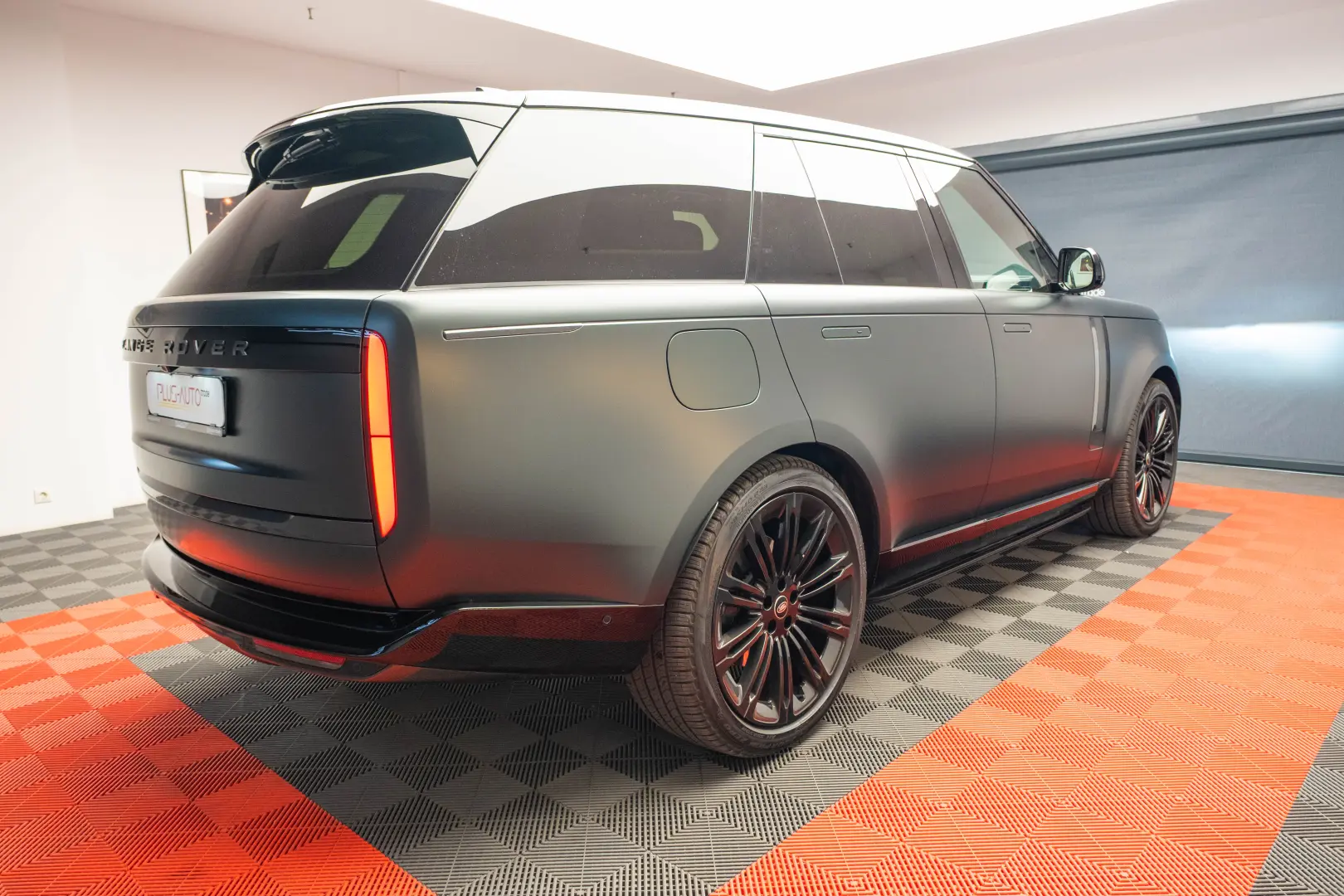 Range Rover Autobiography Meridian Soft-Close Full PPF