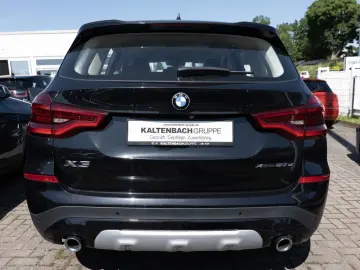 X3 xDrive 20d X-Line PANO AHK HUD LED ACC W-LAN