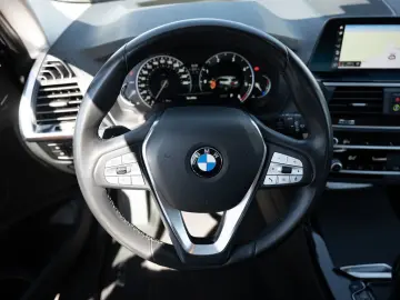 X3 xDrive 20d X-Line PANO AHK HUD LED ACC W-LAN