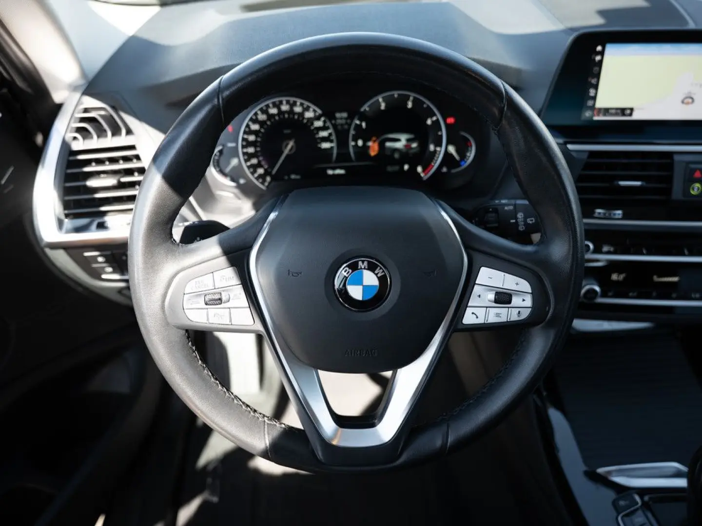 X3 xDrive 20d X-Line PANO AHK HUD LED ACC W-LAN