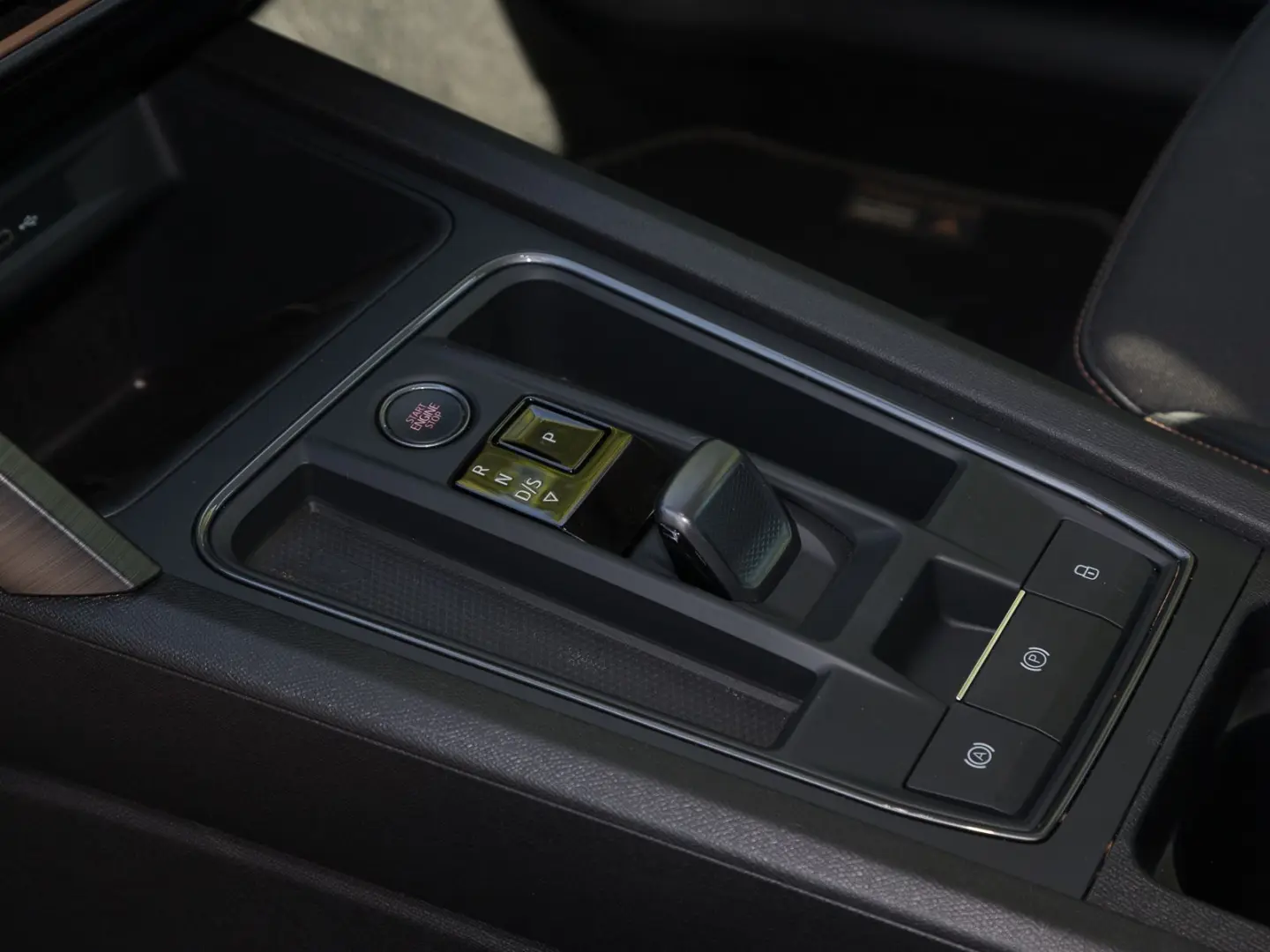 Formentor 1.4 eHybrid DSG NAVI+ FULL-LINK ACC