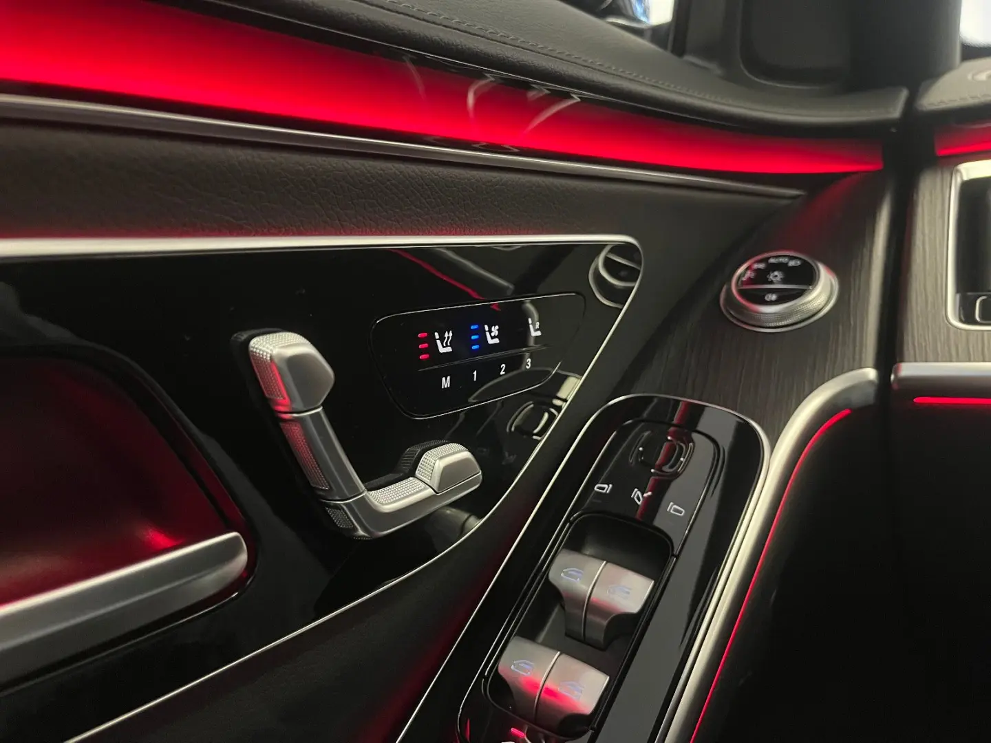 S 580e lang long AMG-Line Sound Pano Chauffeur