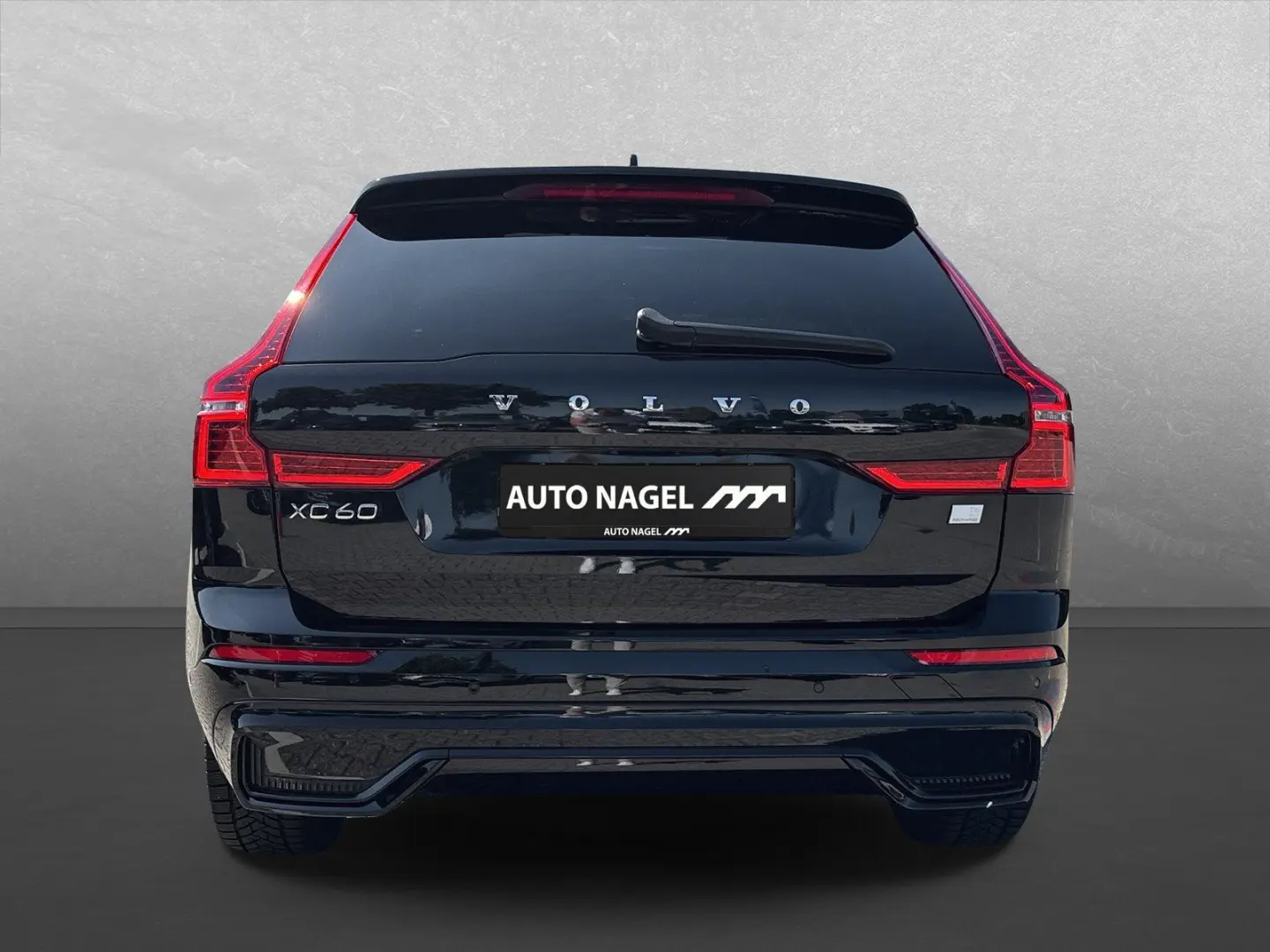XC60 T6 Recharge Plus Dark
