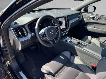 XC60 T6 Recharge Plus Dark