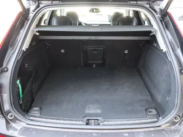 XC60 T6 AWD Recharge Plus Dark
