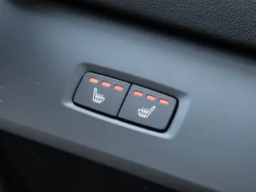 XC60 T6 AWD Recharge Plus Dark