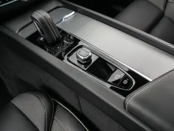 XC60 B4 R-Design