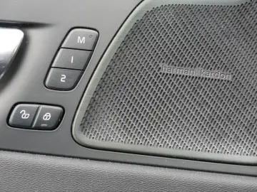XC60 B4 R-Design