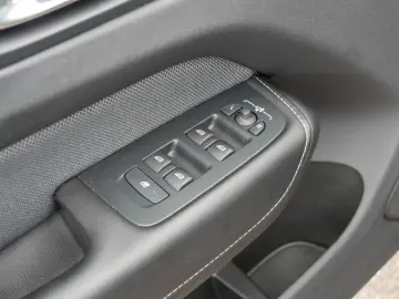 XC60 B4 R-Design