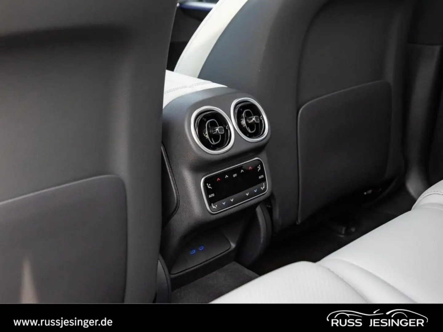 GLC 300 e 4M AMG Line *Distr*HUD*Pano*Burm*Memo*