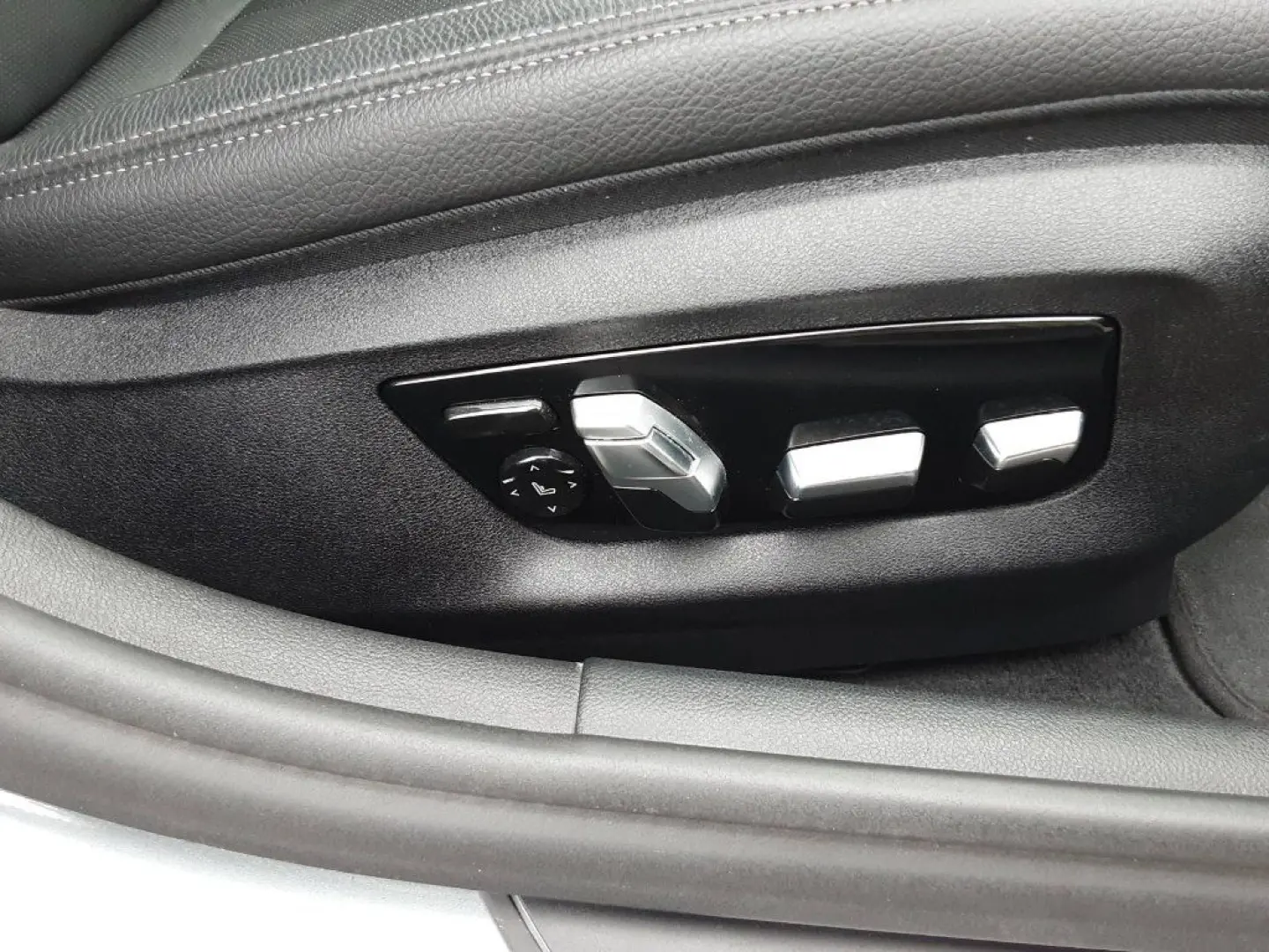 530d xDrive Lim. Luxury Line A. +TV+LASER+HUD+