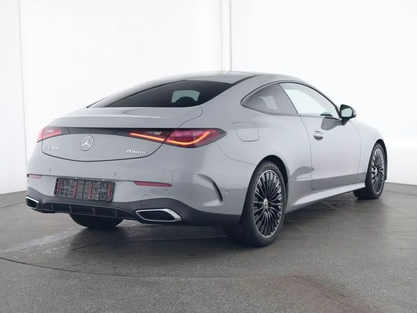 CLE 300 4MATIC Coupé AMG Line+PANORAMA+BURMESTER
