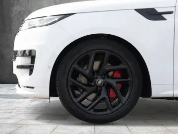 Range Rover Sport P460e Hybrid Dynamic HSE