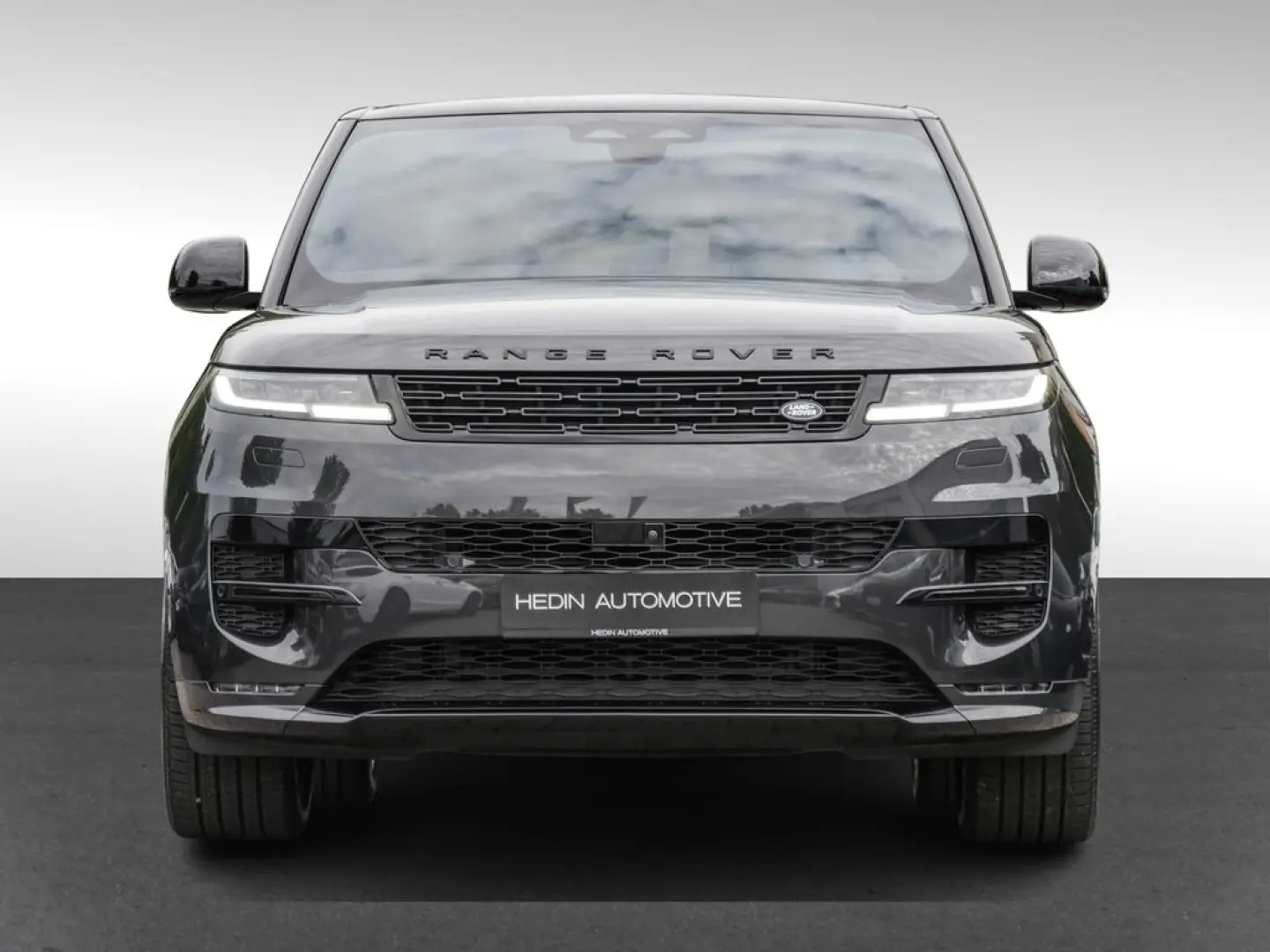 Range Rover Sport P550e Hybrid Autobiography