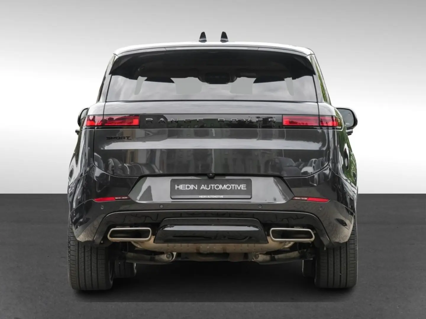 Range Rover Sport P550e Hybrid Autobiography
