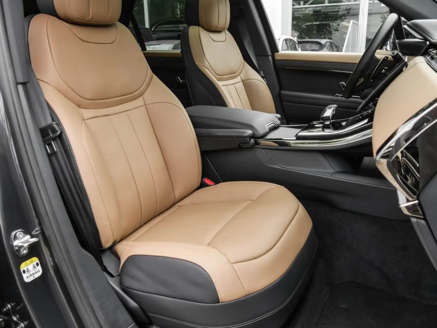Range Rover Sport P550e Hybrid Autobiography
