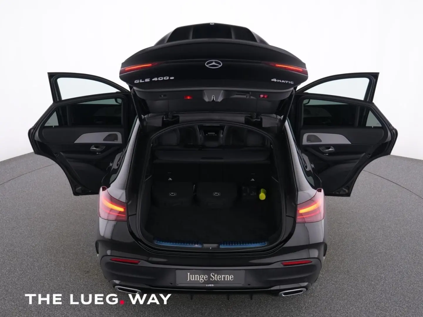 GLE 400 e 4M Coupe AMG+Pano+AHK+MBeam+Sound+Airm