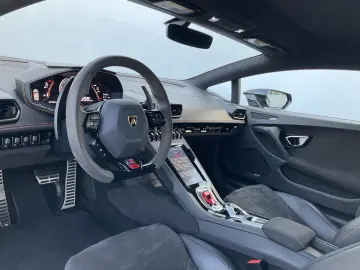 Huracán 5.2 EVO V10 640 CV AWD 4 Wheel steering