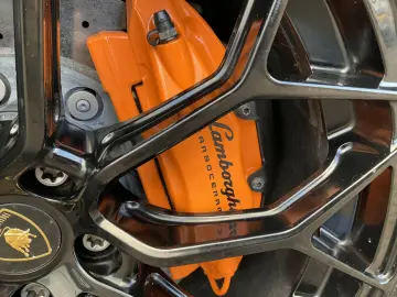 Huracán 5.2 EVO V10 640 CV AWD 4 Wheel steering