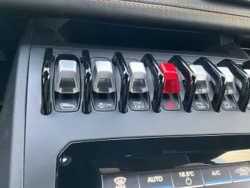 Huracán 5.2 EVO V10 640 CV AWD 4 Wheel steering