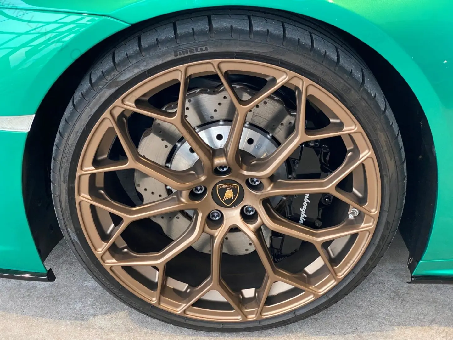 Huracán EVO RWD Spyder / Ad Personam / ONE-OFF
