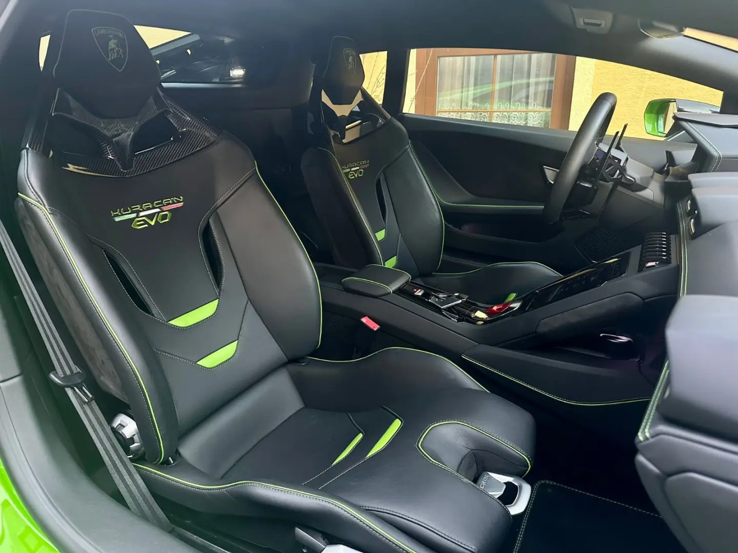 Huracán EVO - AWD, LIFT, PPF, CERAMIC, TOP