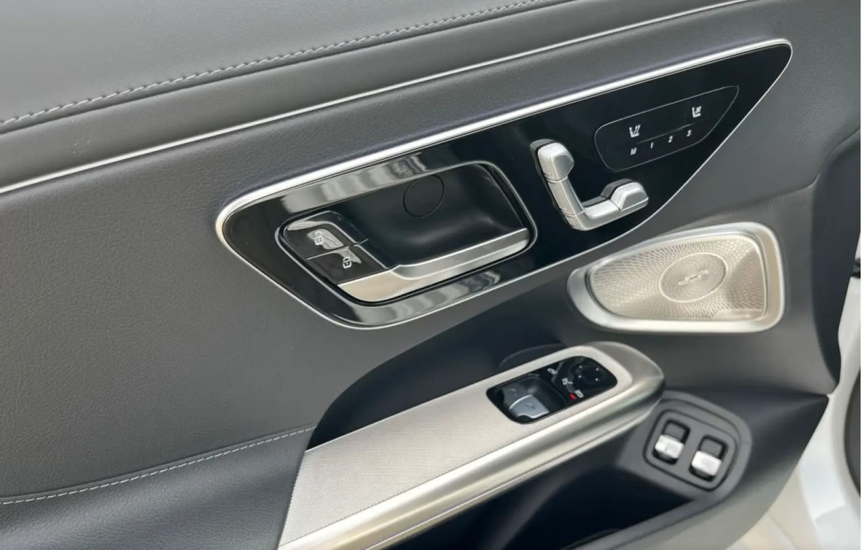 Mercedes-Benz CLE 300 AMG Love/Pano/Bar3D/Noapte/