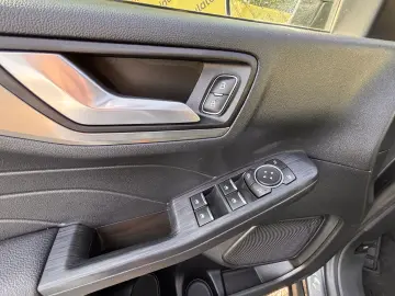 Ford Kuga 2.5 Hybrid 4x4
