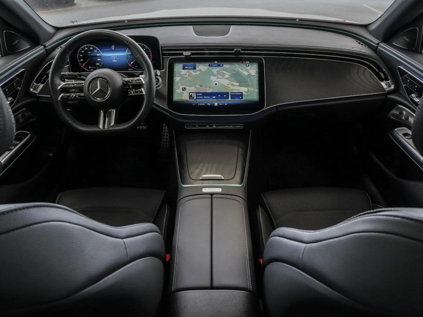 E 450 d 4M AMG Pano Digital-Light Airmatic AHK