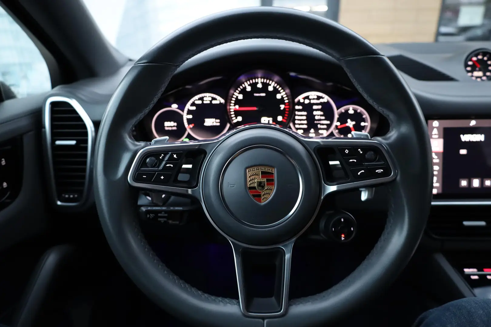 PORSCHE CAYENNE