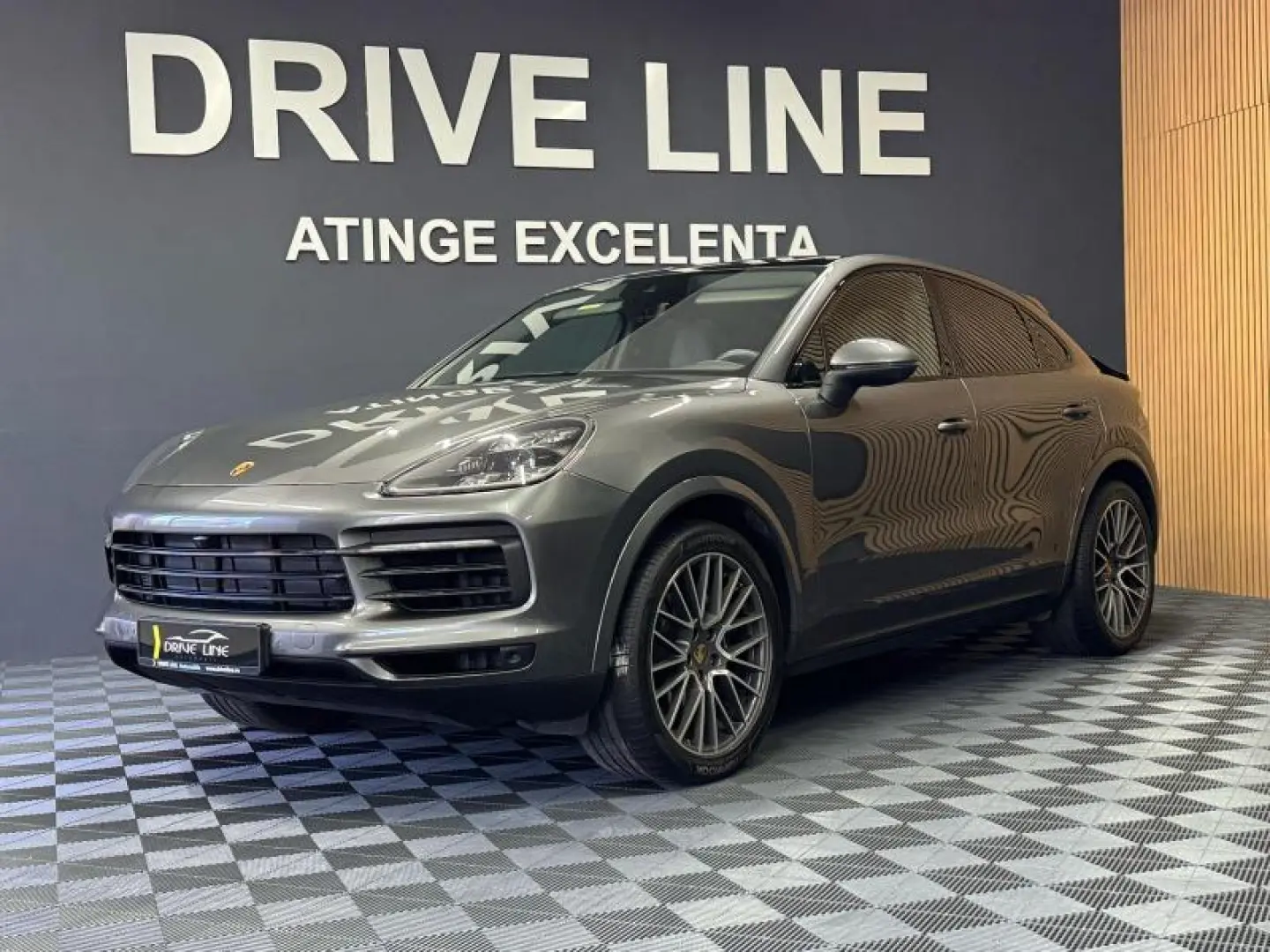 PORSCHE CAYENNE