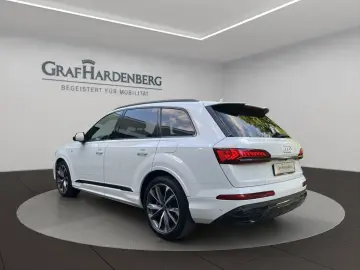 AUDI Q7 55 TFSIe quattro S line B&O LEASING