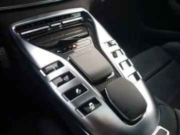 AMG GT 63 S 4M+ NIGHT BURM DISTR SPUR KAMERA