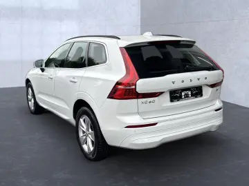 XC 60 Momentum Pro 2WD Bluetooth Navi LED Klima