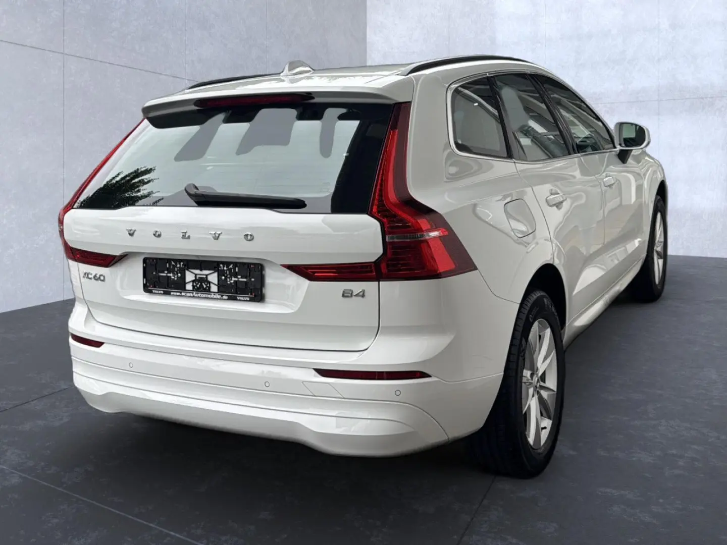 XC 60 Momentum Pro 2WD Bluetooth Navi LED Klima