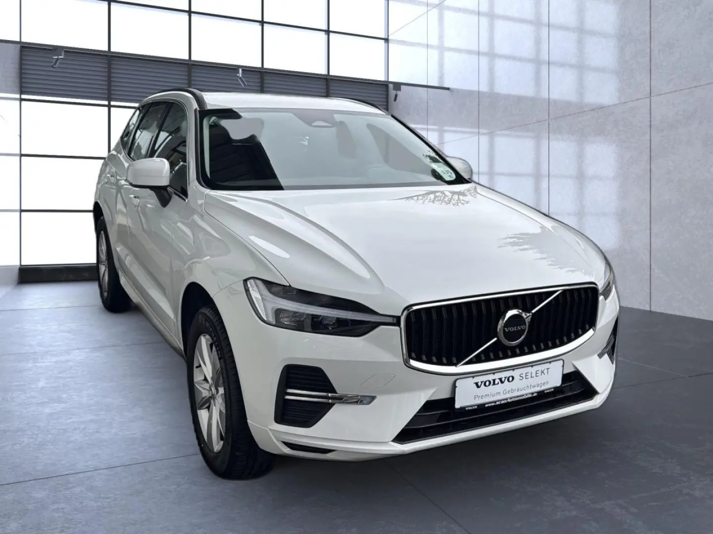 XC 60 Momentum Pro 2WD Bluetooth Navi LED Klima