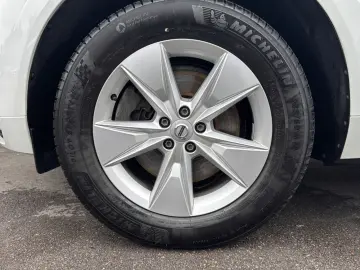 XC 60 Momentum Pro 2WD Bluetooth Navi LED Klima