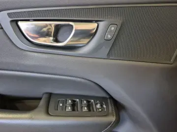 XC60 B4 B Geartronic Momentum Pro