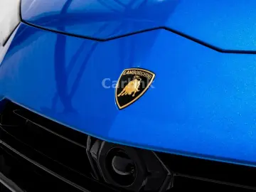 Urus S - BLU ELEOS - 4.525KM - B&O - 23
